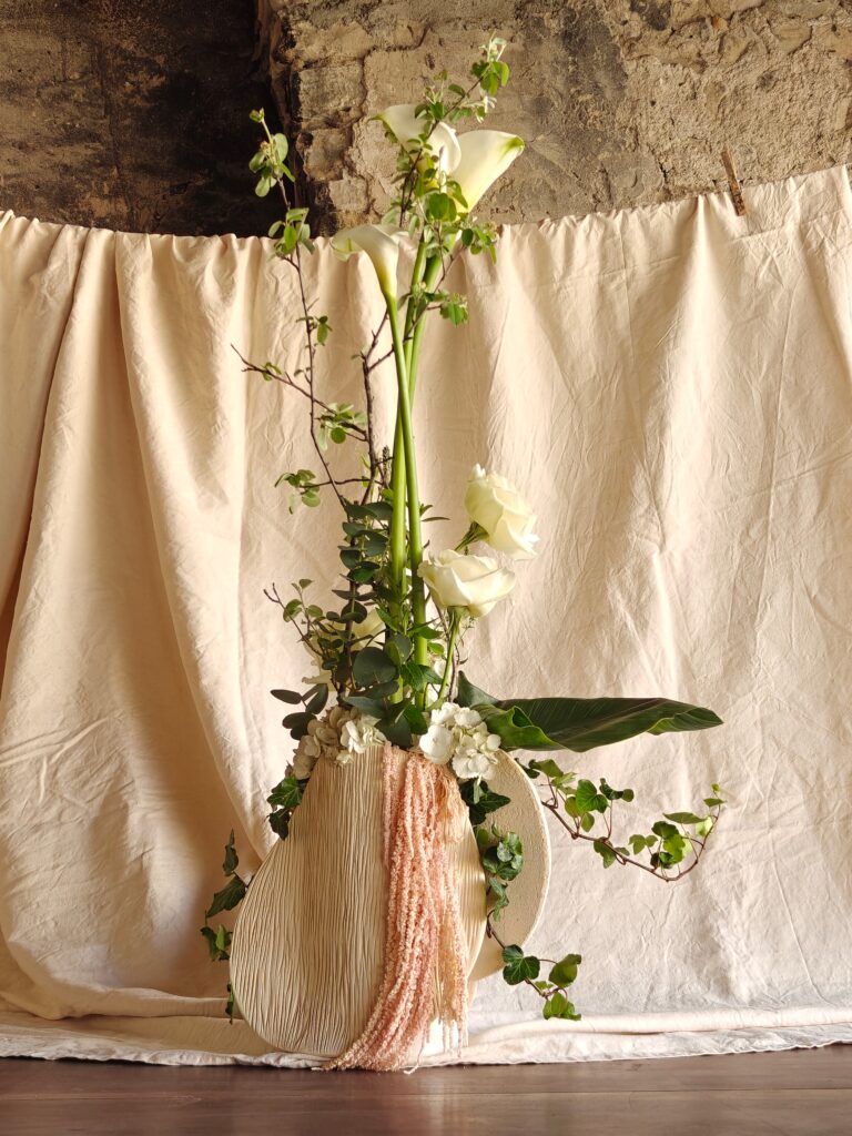 vase de la collection Ebauche sculpture fleurie